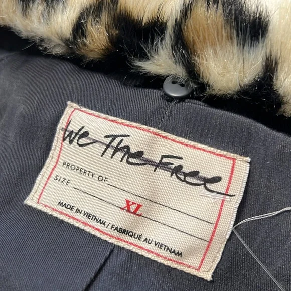 Free people need it Trench Coat with Leopard Print Collar size XL NWOT